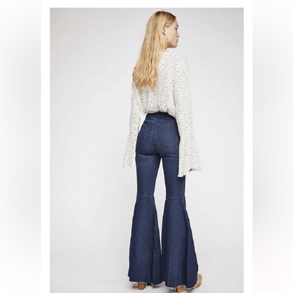 FREE PEOPLE Extra Wide Flare High Rise Boho Country Just Float On Jean 31 Short - Picture 2 of 6